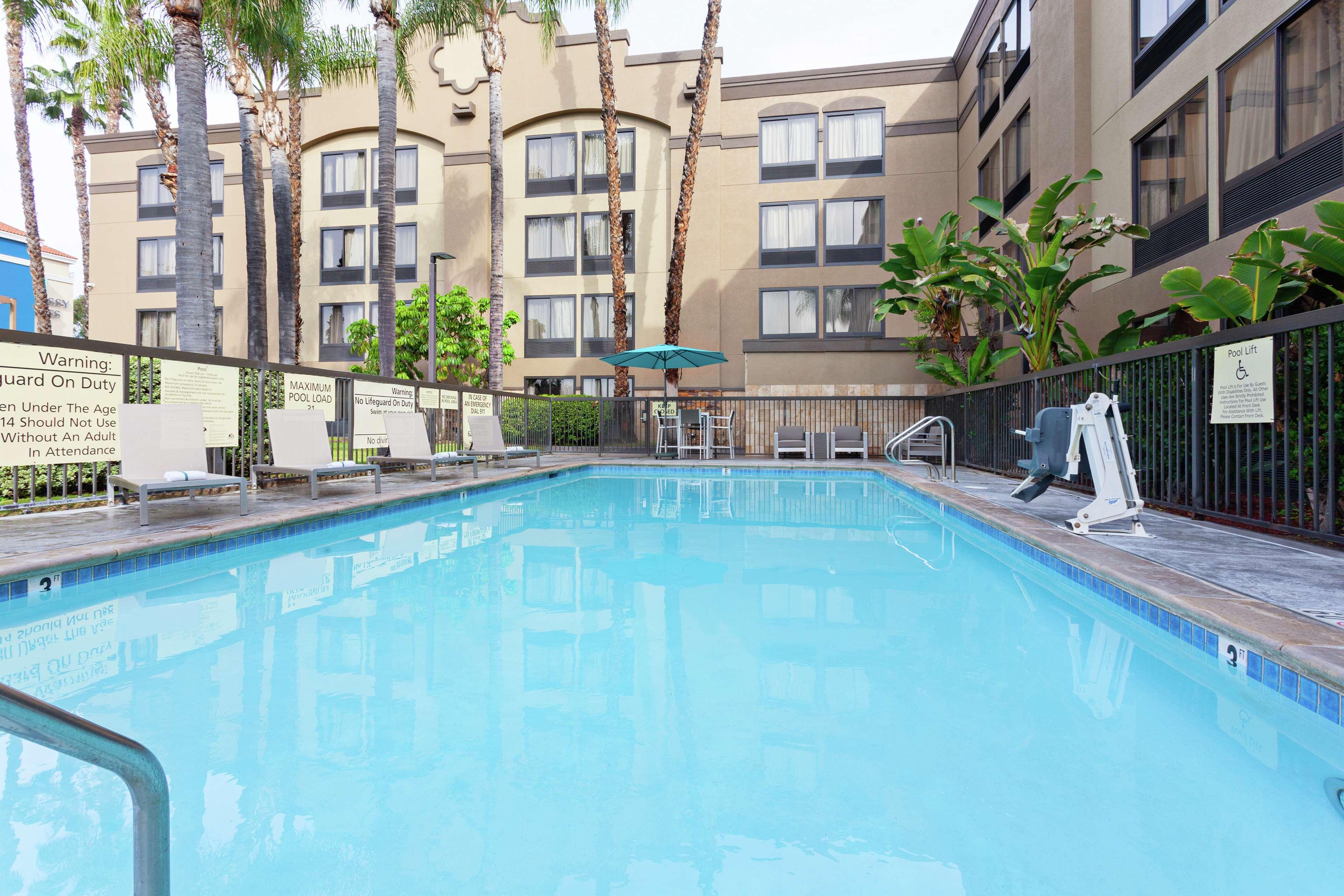 Hampton Inn Los Angeles/Arcadia Bagian luar foto